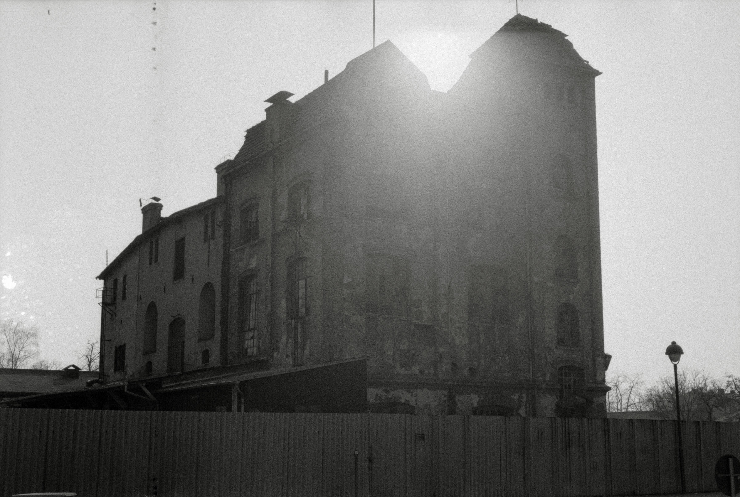 AHP F1993 03 004 sc240902 img28 NLP